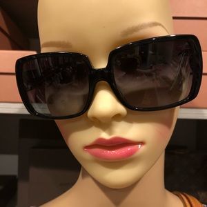 Burberry Sunglasses B4095-M in Black